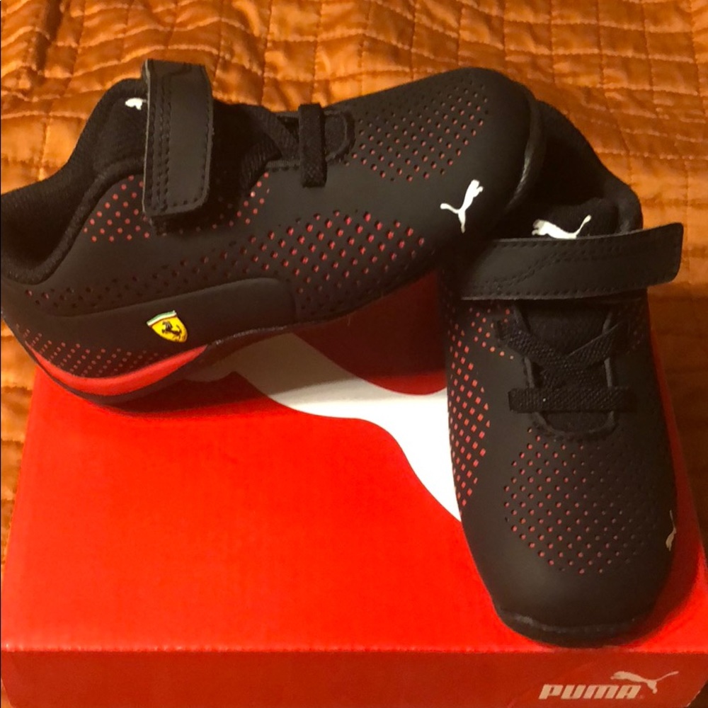 Puma Ferrari Drift Cat 5 V Ultra - Brand new